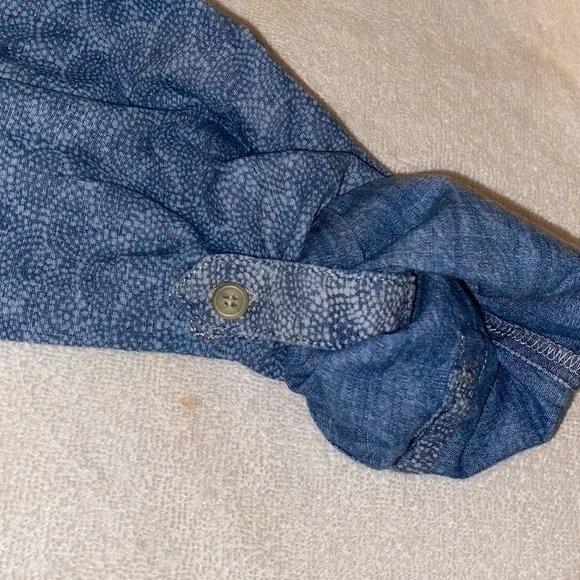 Duluth Trading blouse pullover 1/4 button down long sleeve swirl print Sz medium - Picture 7 of 9